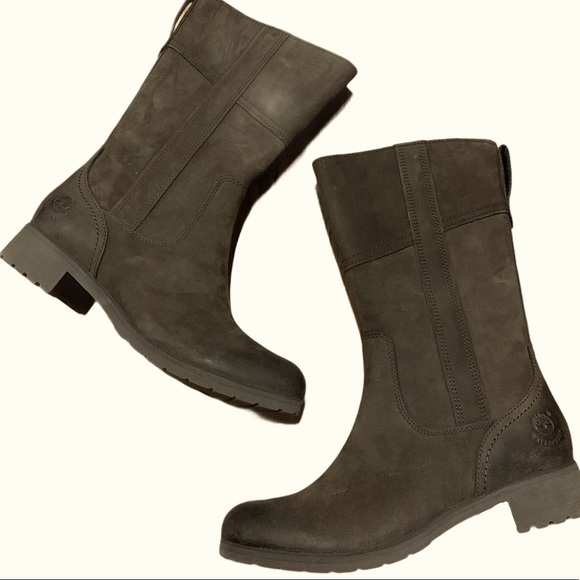 Timberland Shoes - NWOT Timberland Brown Boots